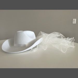 Bride Bachelorette cowgirl Hat with veil -Vegas, Austin bachelorette party